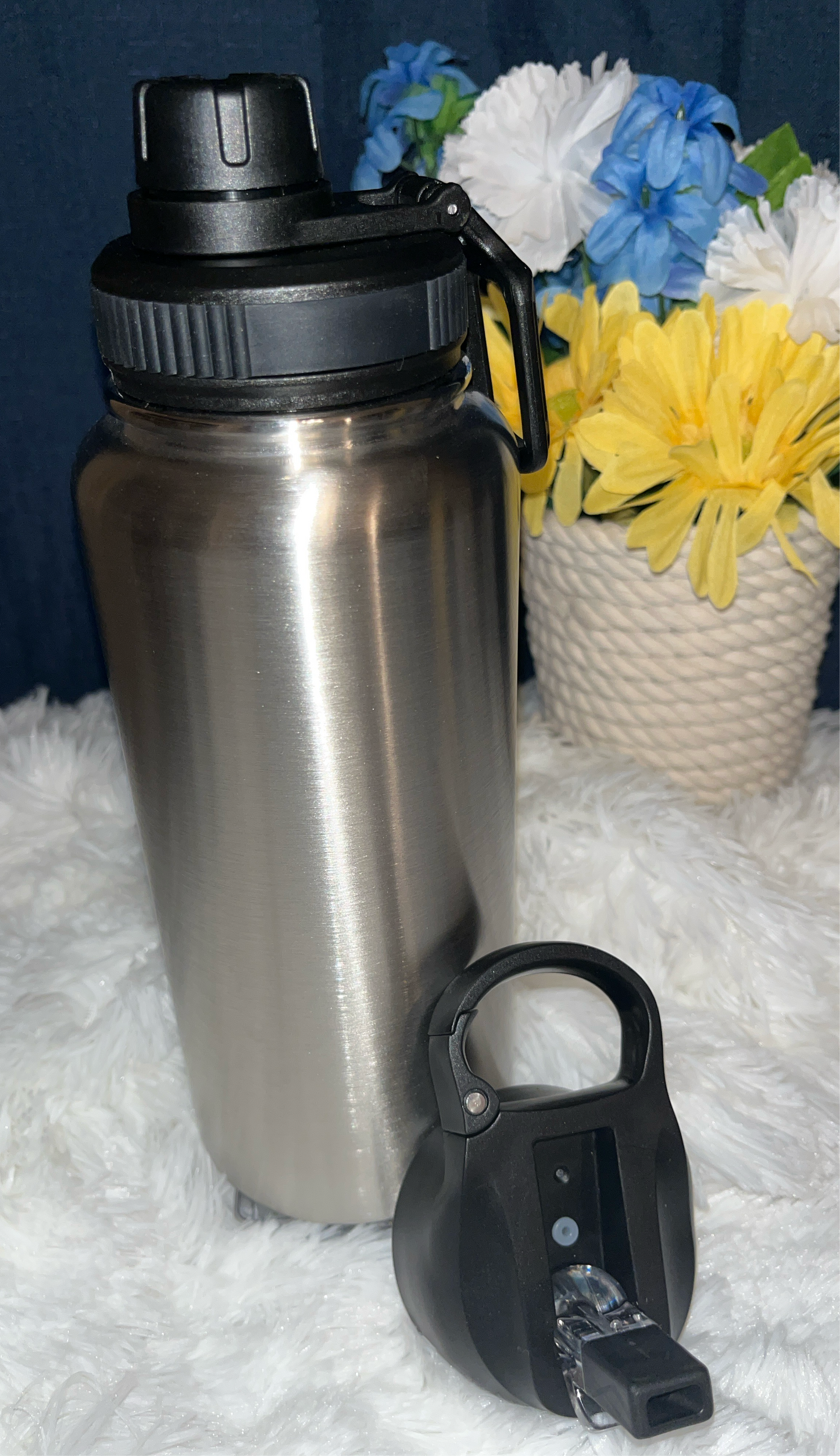 32oz Hydro Bottle with 2 lids