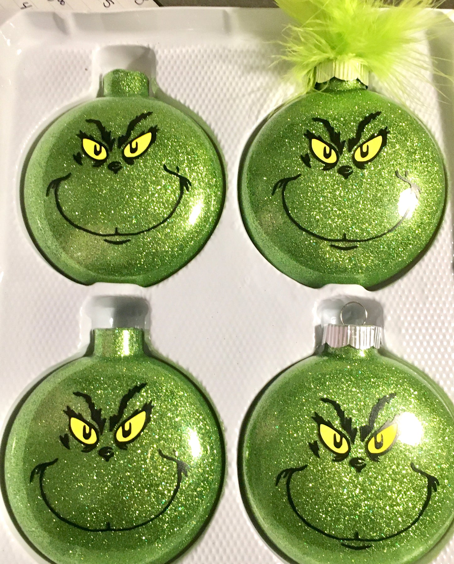 x Christmas Ornament-Grinch (Glass)